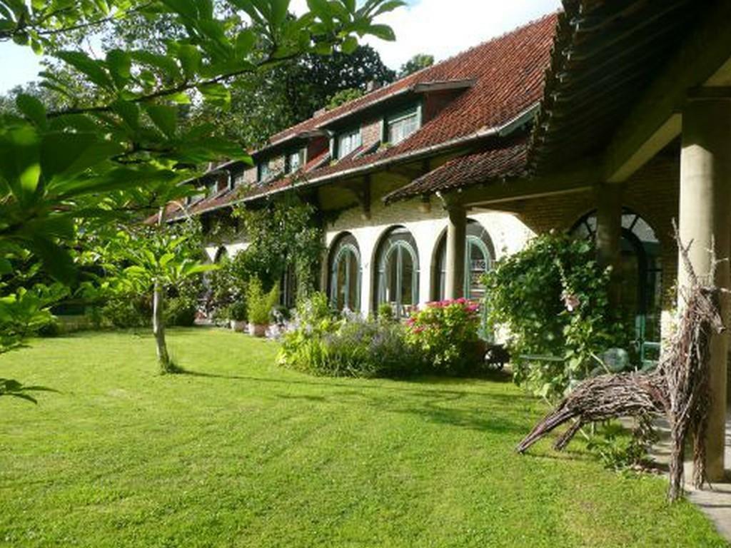 Manoir De Bois En Ardres Bed & Breakfast Exterior photo