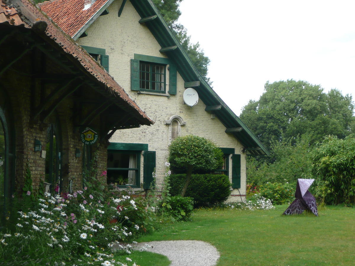 Manoir De Bois En Ardres Bed & Breakfast Exterior photo